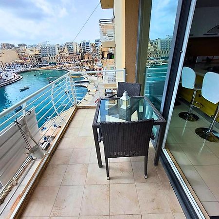 2 Bedroom Seafront Duplex Penthouse In The Heart Of Spinola Bay San Ġiljan Buitenkant foto